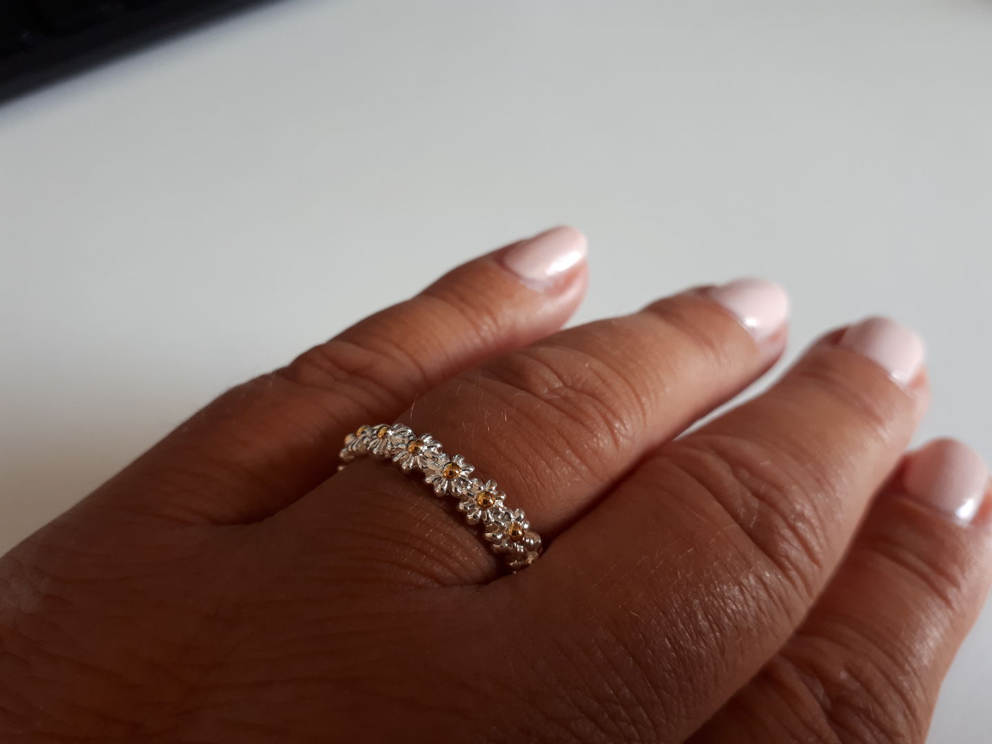 Customer photo review of Bague couronne de marguerite ajustable