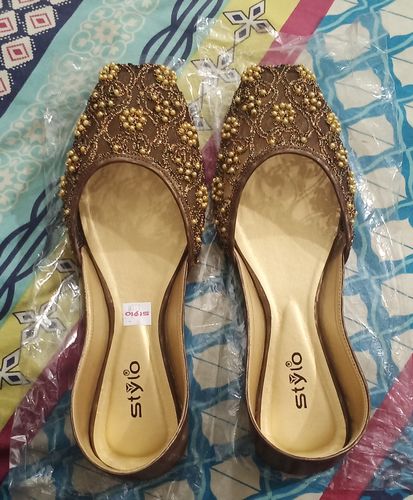Customer photo review of Brown Color Ethnic Khusa EC7333