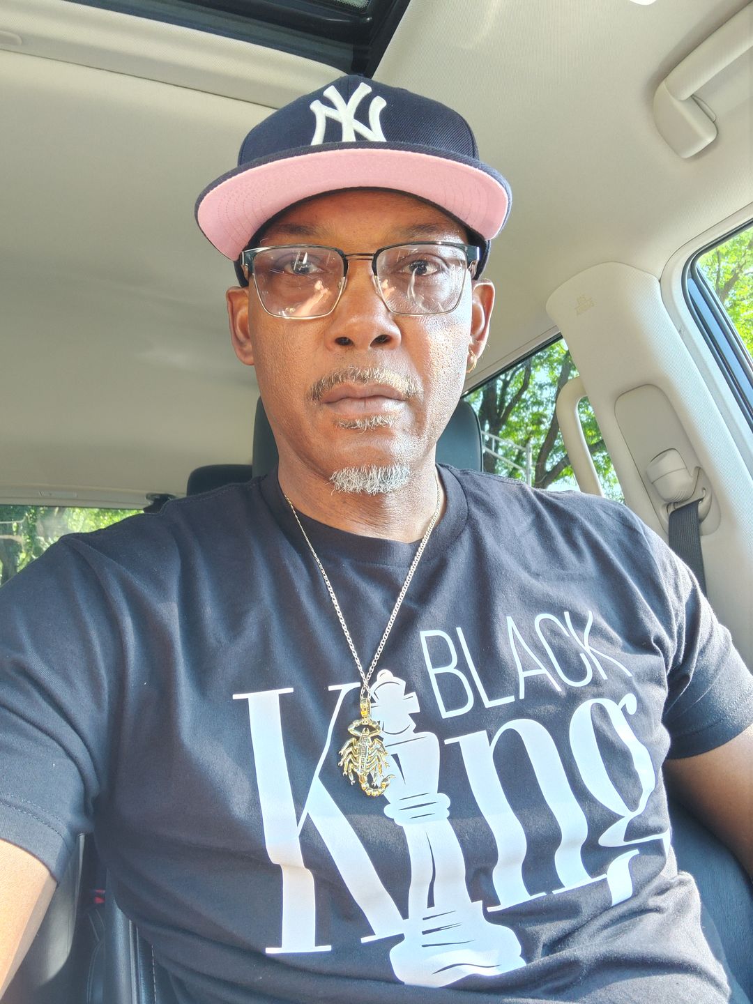 Customer photo review of Black King