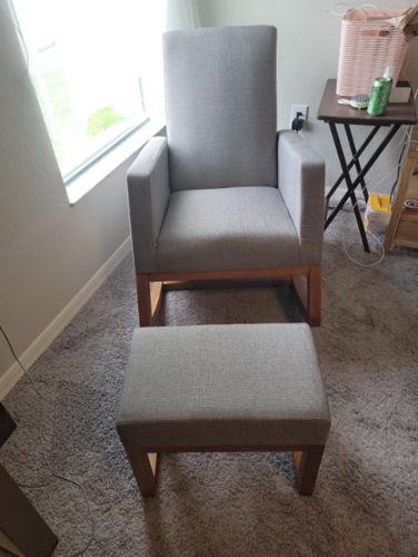 Customer photo review of Rocking Chair with Ottoman, Mid Century Linen Fabric Retro Upholstered Rocking Chair Indoor Nursery Chair, Gray