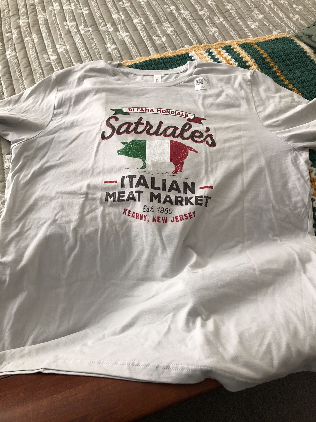 Customer photo review of Di Fama Mondiale Satriale's Men's/Unisex Super Soft Tee