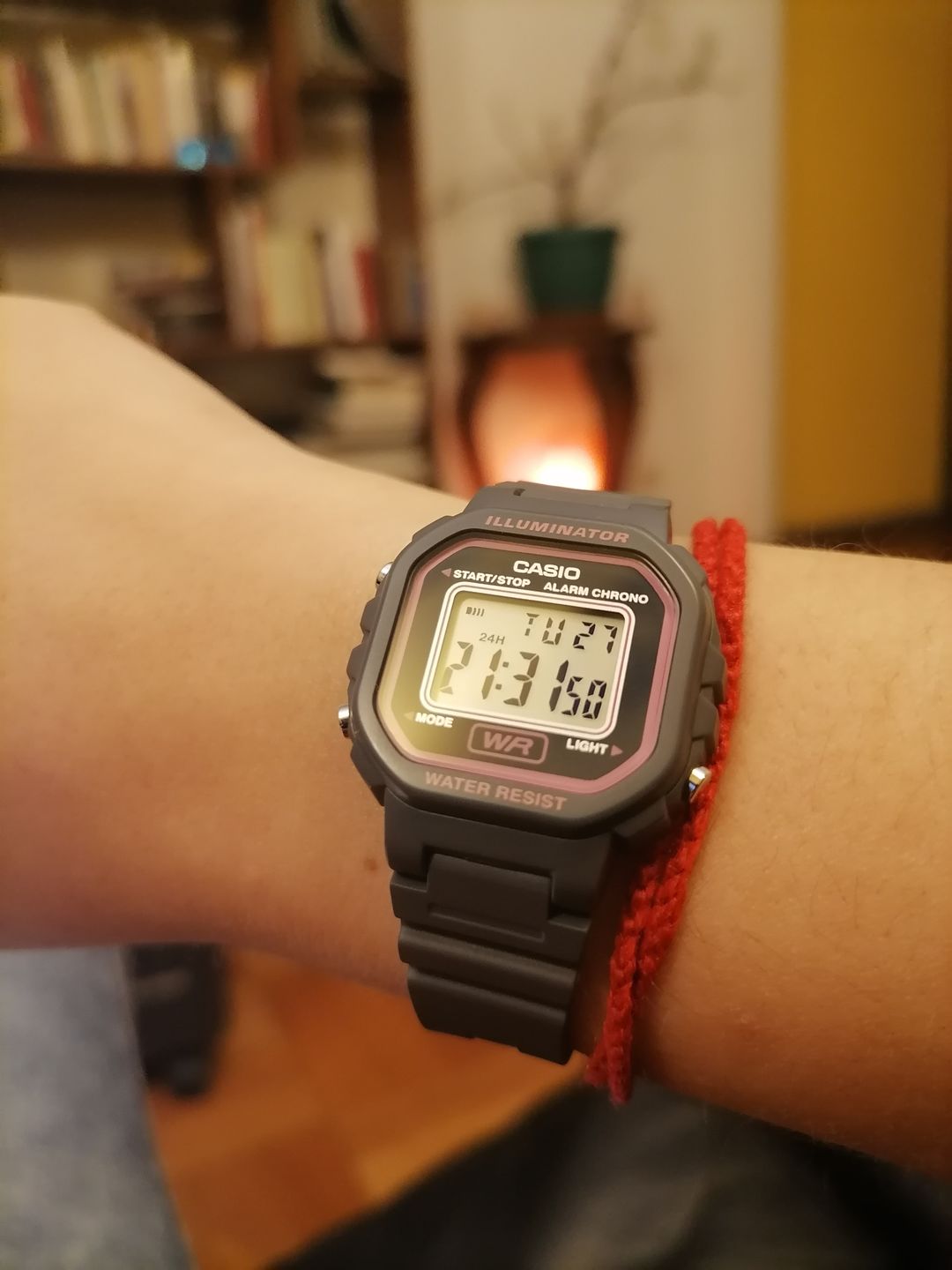Customer photo review of Reloj Casio Vintage LA-20WH-8ADF Gris Rosado