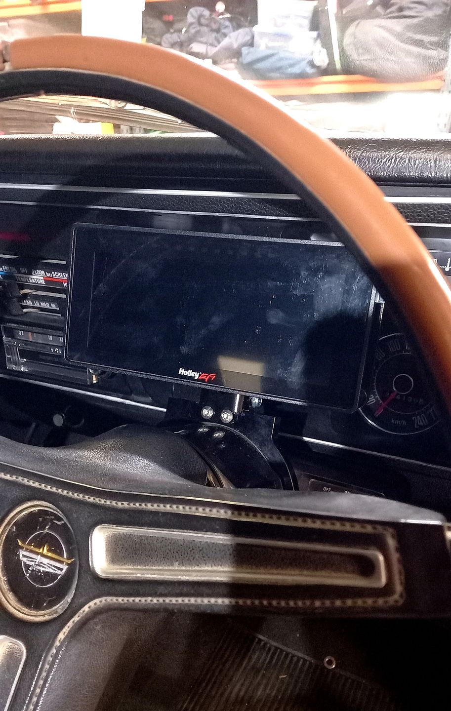Customer photo review of Holley 6.86" 553-112 Adjustable Dash Mount w/ Billet Clamp 15-01013