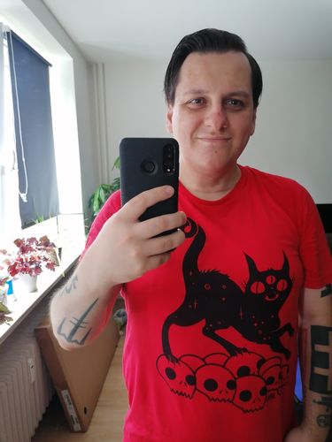 Customer photo review of Black Cat On Skulls, Unisex T-Shirt, Red