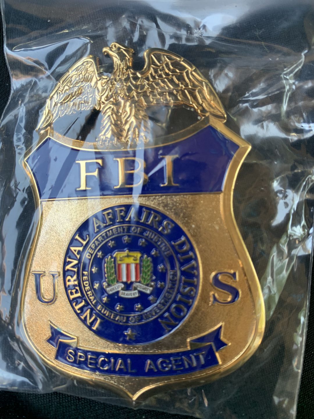 Customer photo review of US FBI Special Agent Badge Solid Copper Replica Movie Props