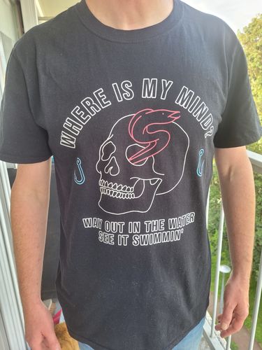 Customer photo review of Pixies - Where Is My Mind? - Men's T-shirt