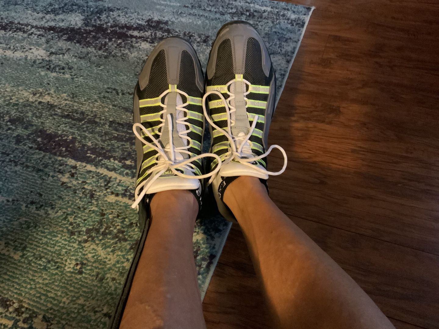 Customer photo review of Round Standard Shoe Laces - Solids