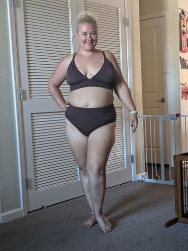 Customer photo review of 'Uplift' Plunging Bikini Top