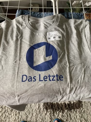 Customer photo review of ADBUSTING & GUERILLA ORGANIC SHIRT BUBEN • DAS LETZTE