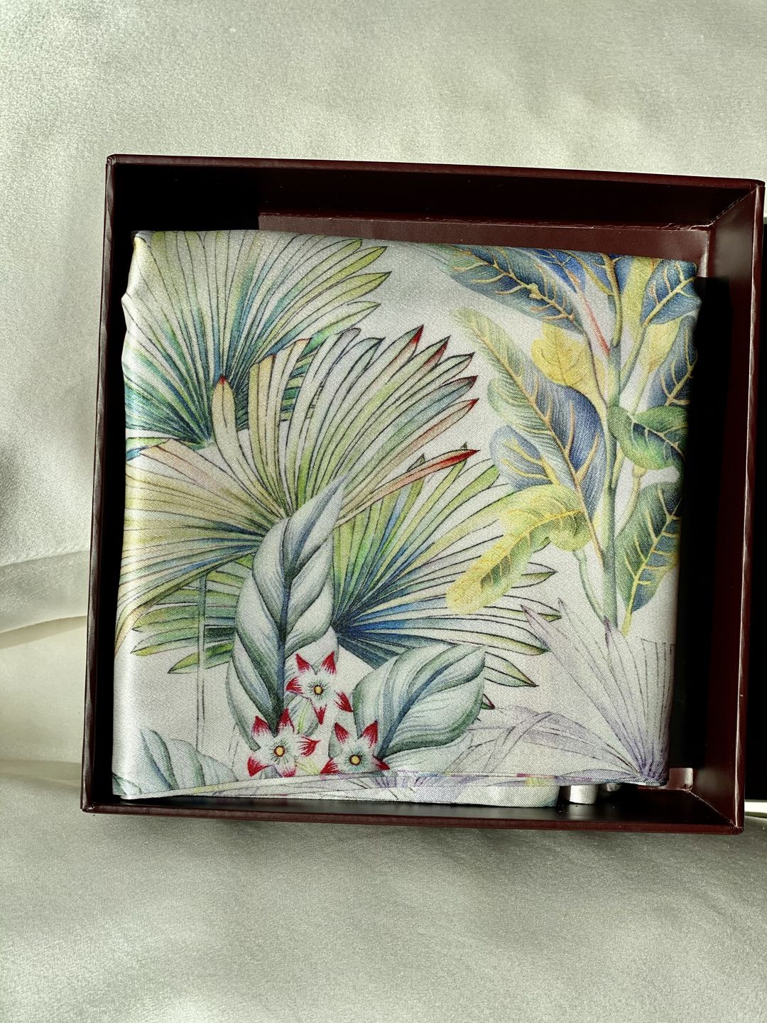 Customer photo review of Iridescent Garden Pure Silk Pillowcase