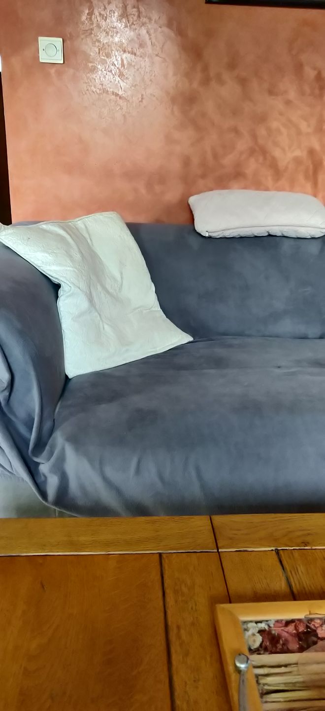 Customer photo review of Gris clair - Housses en velours Extensibles de Fauteuil et Canapé - La Maison des Housses