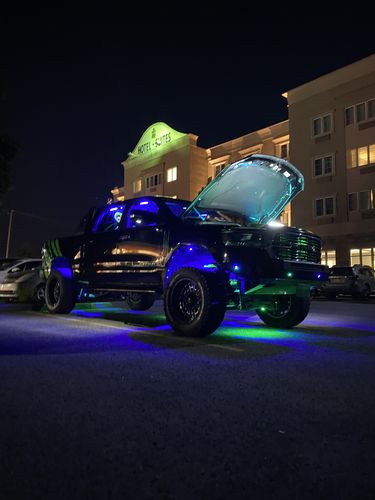 Customer photo review of Premium RGB+W Rock Lights