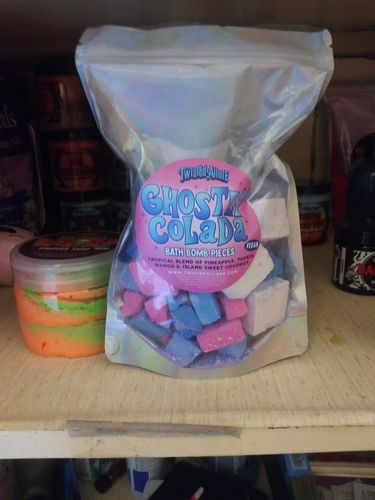 Customer photo review of Ghostly Colada  Bath Bomb Pieces