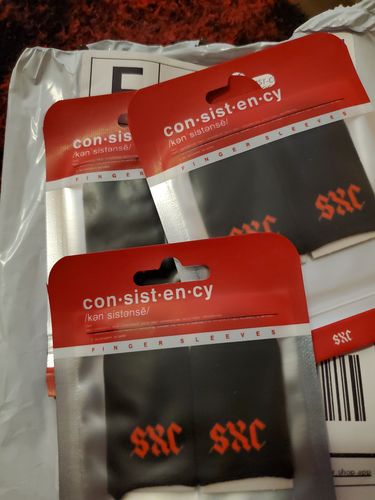 Customer photo review of "Consistency" Finger Sleeves Three Pack