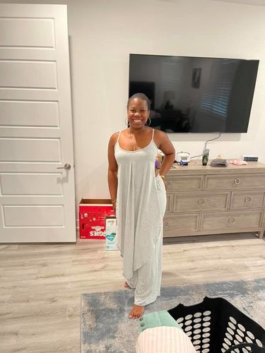 Customer photo review of Solid Cami & Pants Set