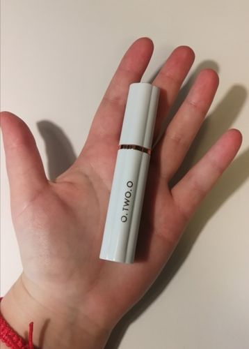 Customer photo review of O.TWO.O LIPSTICK SEALER/LOCKER/PROTECTOR