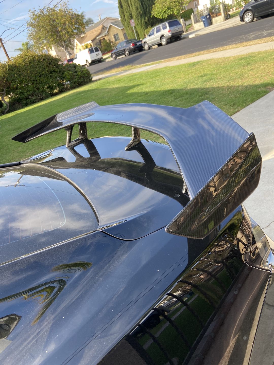 Customer photo review of 2016-2020 Chevy Camaro ZL1 1LE Full Carbon Fiber 1pc Rear Spoiler