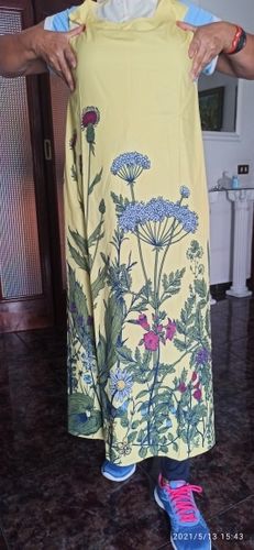 Customer photo review of Women Summer Crew Neck Floral Holiday Sleeveless Printed Dresses