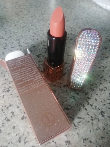 Customer photo review of O.TWO.O GALAXY KISS LIPSTICK