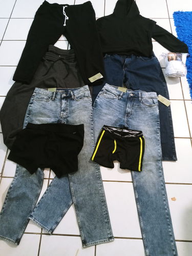 Customer photo review of WiBargain Men's Clothing Wholesale Box