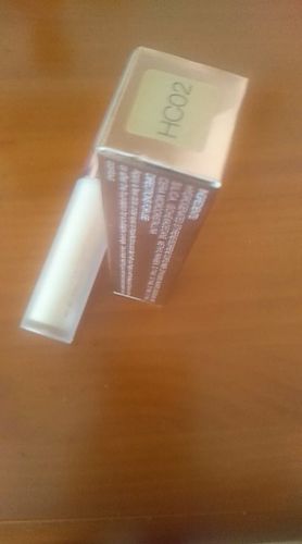 Customer photo review of O.TWO.O HIGH COVERAGE LIQUID CONCEALER