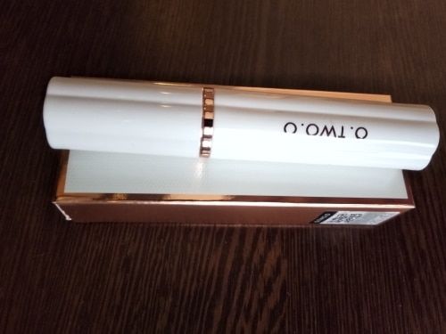 Customer photo review of O.TWO.O LIPSTICK SEALER/LOCKER/PROTECTOR