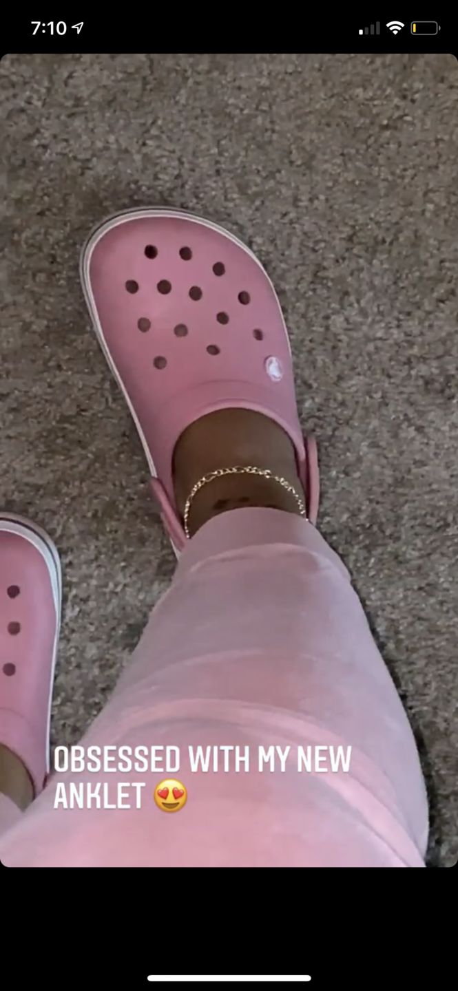 Customer photo review of Figaro Anklet