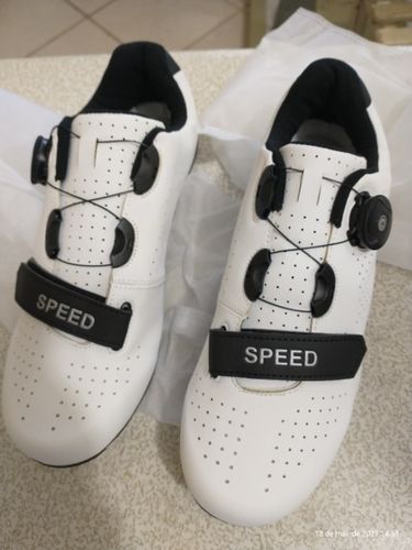 Customer photo review of 🔥Free Shipping-Road Cycling Shoe Man Woman Non-slip Mountain Bike Footwear Indoor bicycle Shoe Bottom with lock
