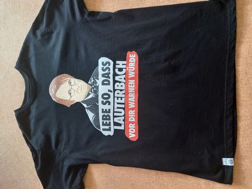 Customer photo review of SHIRT BUBEN • LAUTERBACH / WARNER BROTHERS