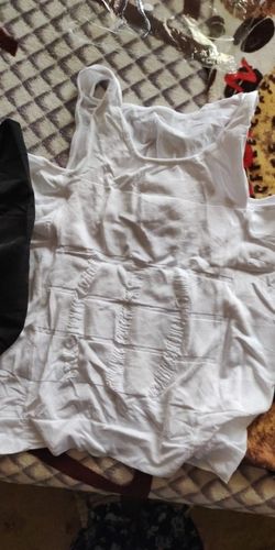 Customer photo review of Men's summer tummy tuck vest