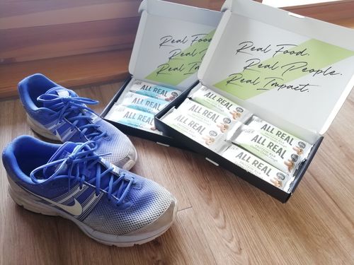 Customer photo review of Cashew Cookie Dough Protein Bar