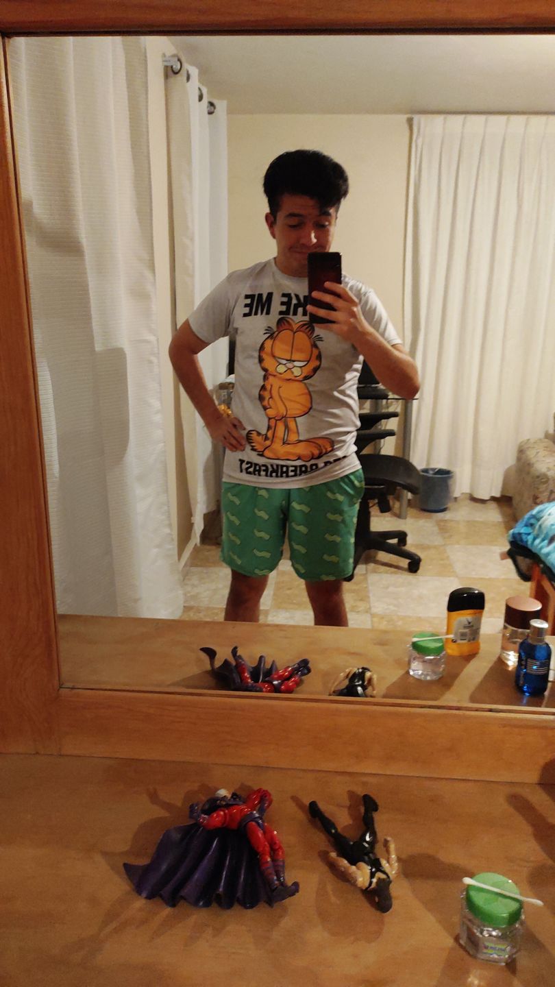 Customer photo review of Playera Pijama Garfield Wake me