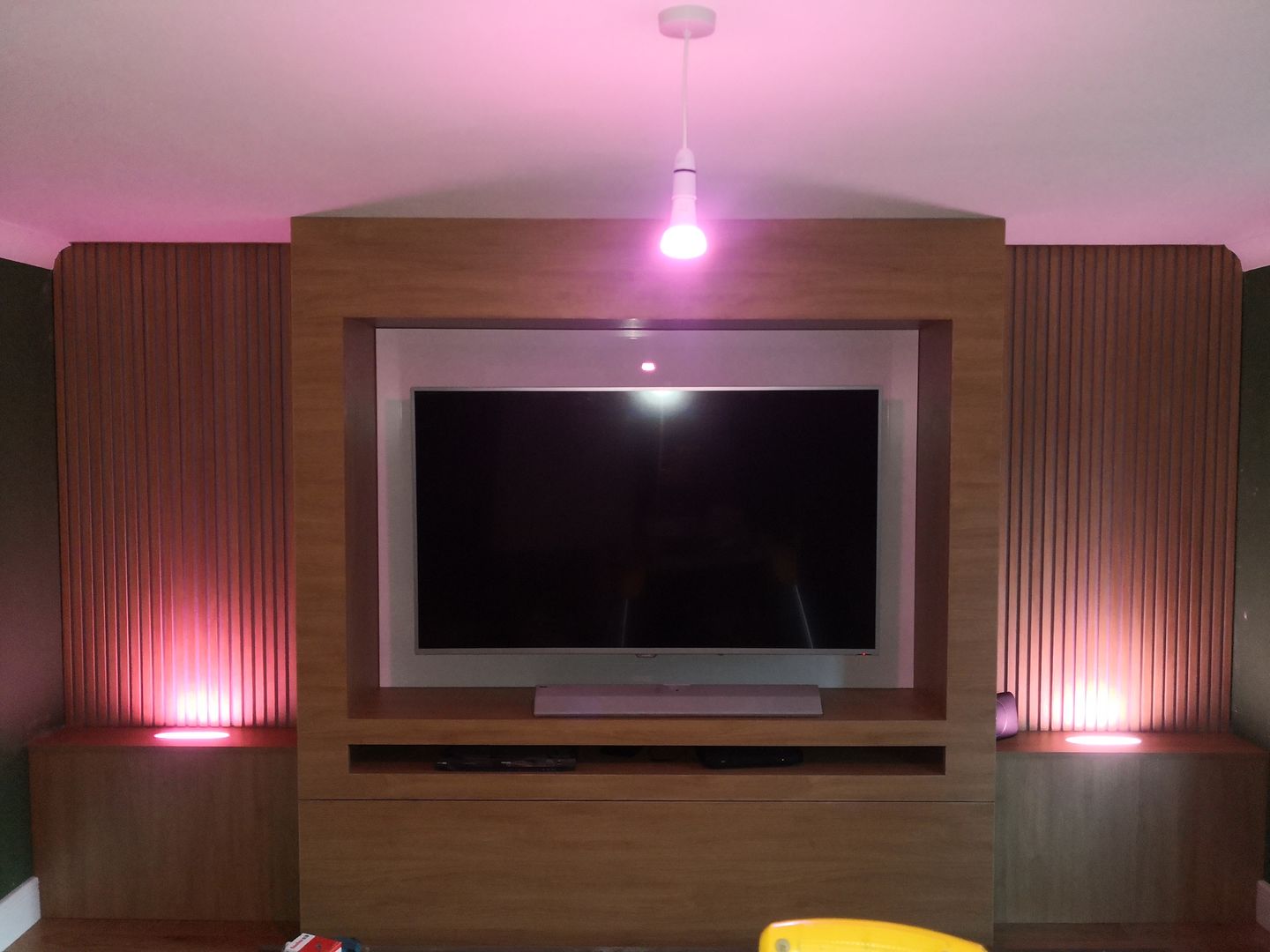 Customer photo review of SlatWall Natural Oak Sample