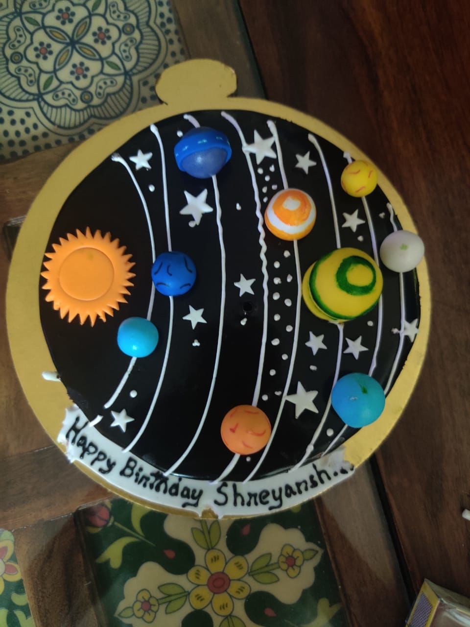 Customer photo review of Solar System Theme Cake