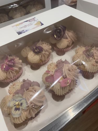 Customer photo review of MONTHLY PLAN - Bloomish Box