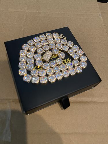 Customer photo review of Clustered Tennis Gold Chain (10mm)