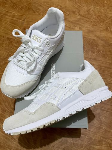 Customer photo review of Asics Women's Gelsaga