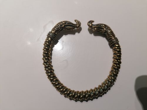 Customer photo review of BRACELET RAGNAR LOTHBROK VIKINGS BRONZE MASSIF