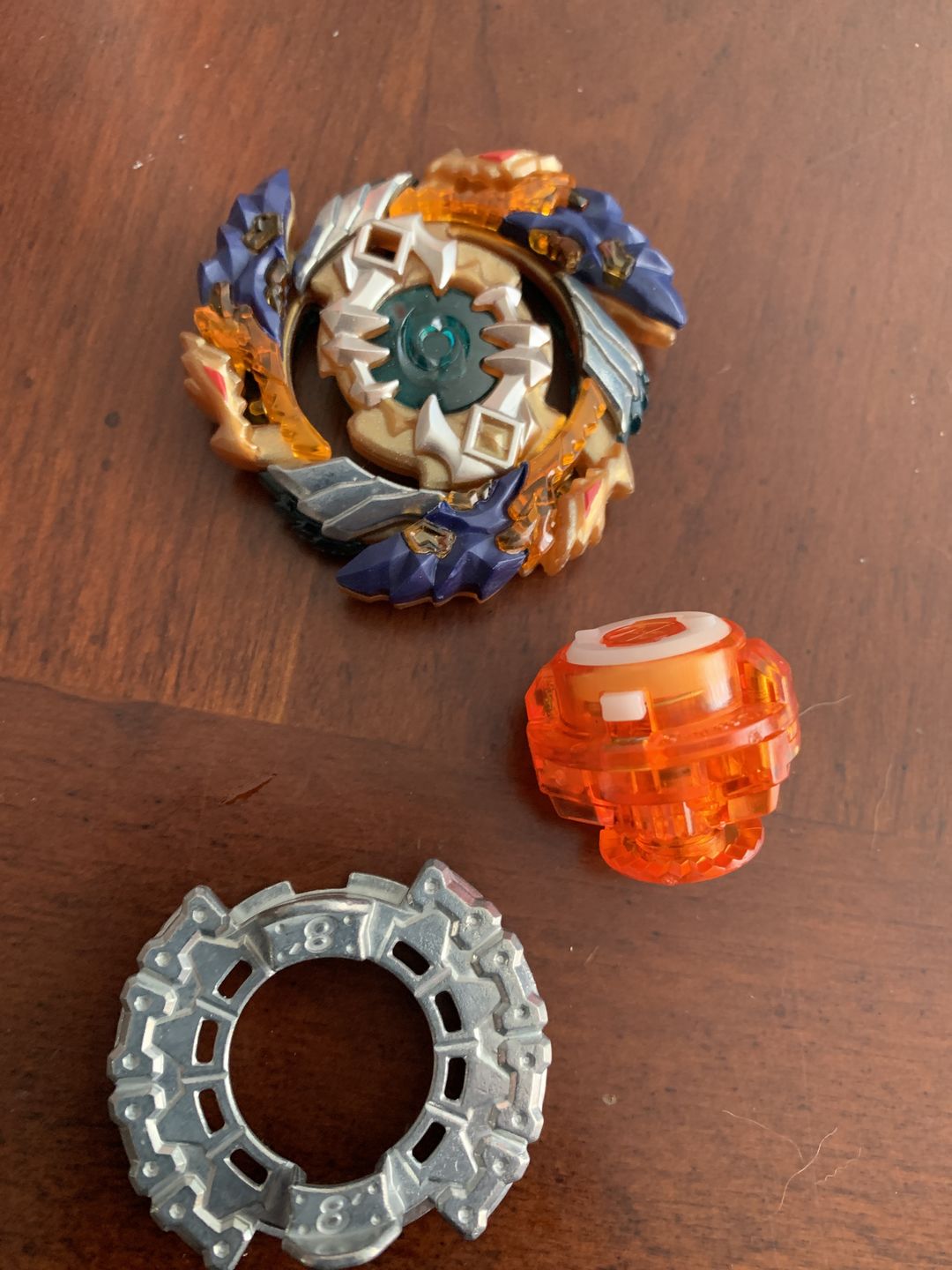 Customer photo review of Takaratomy  Beyblade Burst B-122 Geist Fafnir.8'.Ab Stamina Starter Left Spin