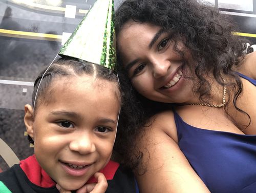 Customer photo review of Medium Contour Palette