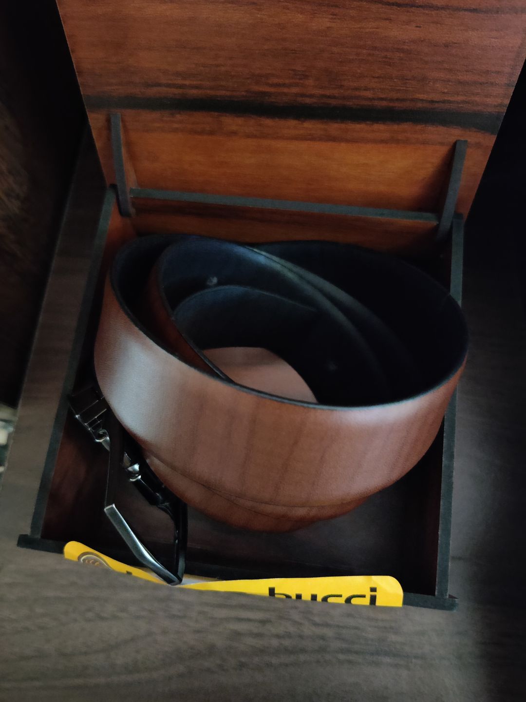 Customer photo review of Bacca Bucci Reversible Genuine leather Classic Dress belt for Men-Black & Brown
