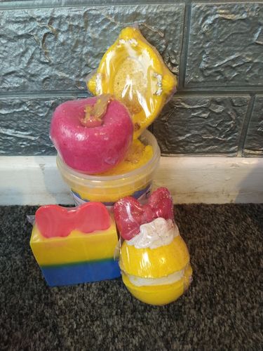 Customer photo review of Snow White themed bundle