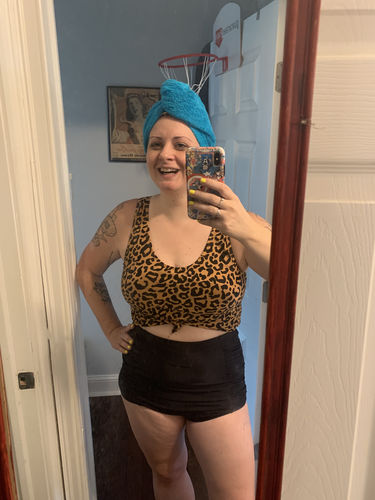 Customer photo review of Traveler Top | Leopard Print