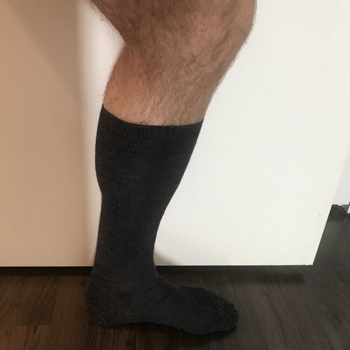 Customer photo review of Vagden "No Ordinary Sock" Merino Wool Knee-High Cushion Sole Sock
