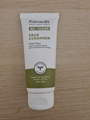 Customer photo review of ג'ל טיפולי לניקוי פנים לעור שמן הנוטה לפצעונים | AC - CLEAR FACE CLEANSER