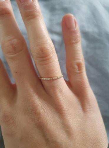 Customer photo review of Solid Gold Infinity Ring