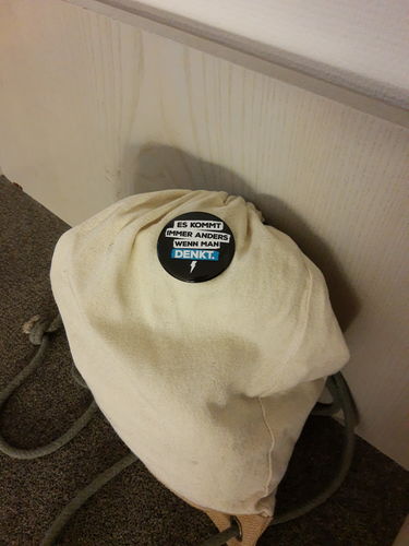 Customer photo review of BUTTON • ES KOMMT IMMER ANDERS... (5 STK.)