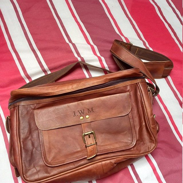Customer photo review of Genuine Vintage Leather Camera Bag