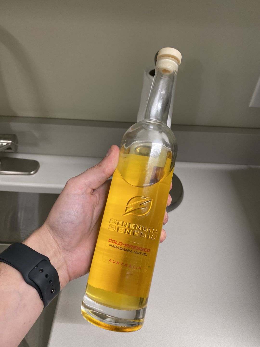 Customer photo review of AUSTRALIAN MACADAMIA NUT OIL COLD PRESSED (500ML BOTTLE)