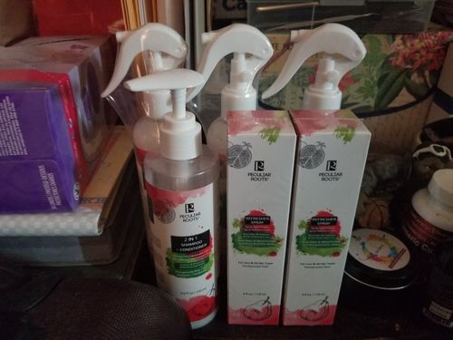 Customer photo review of Refresher Spray w/ Rose Water | 8 oz